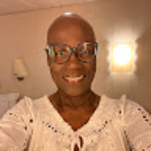 Meet your Posher, Carla